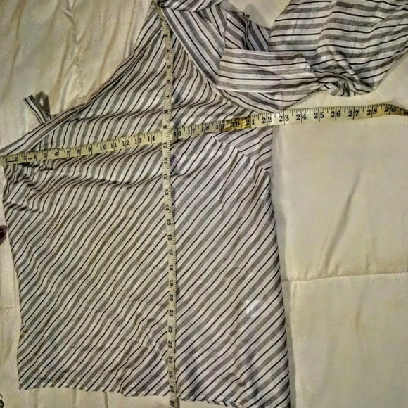 New York & Company Top One Shoulder Stripe - Picture 9 of 11